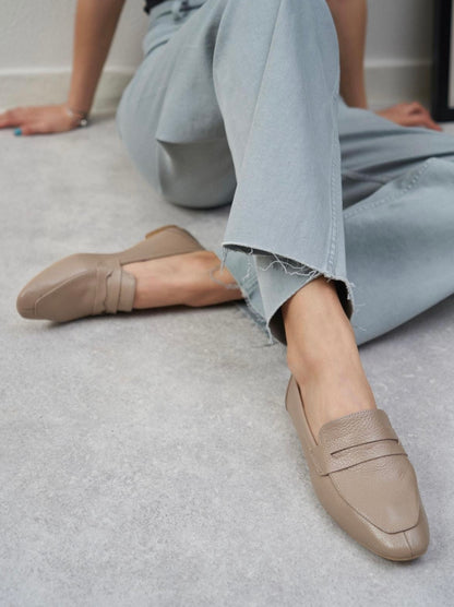 EMMA 100% Leren Loafers Beige